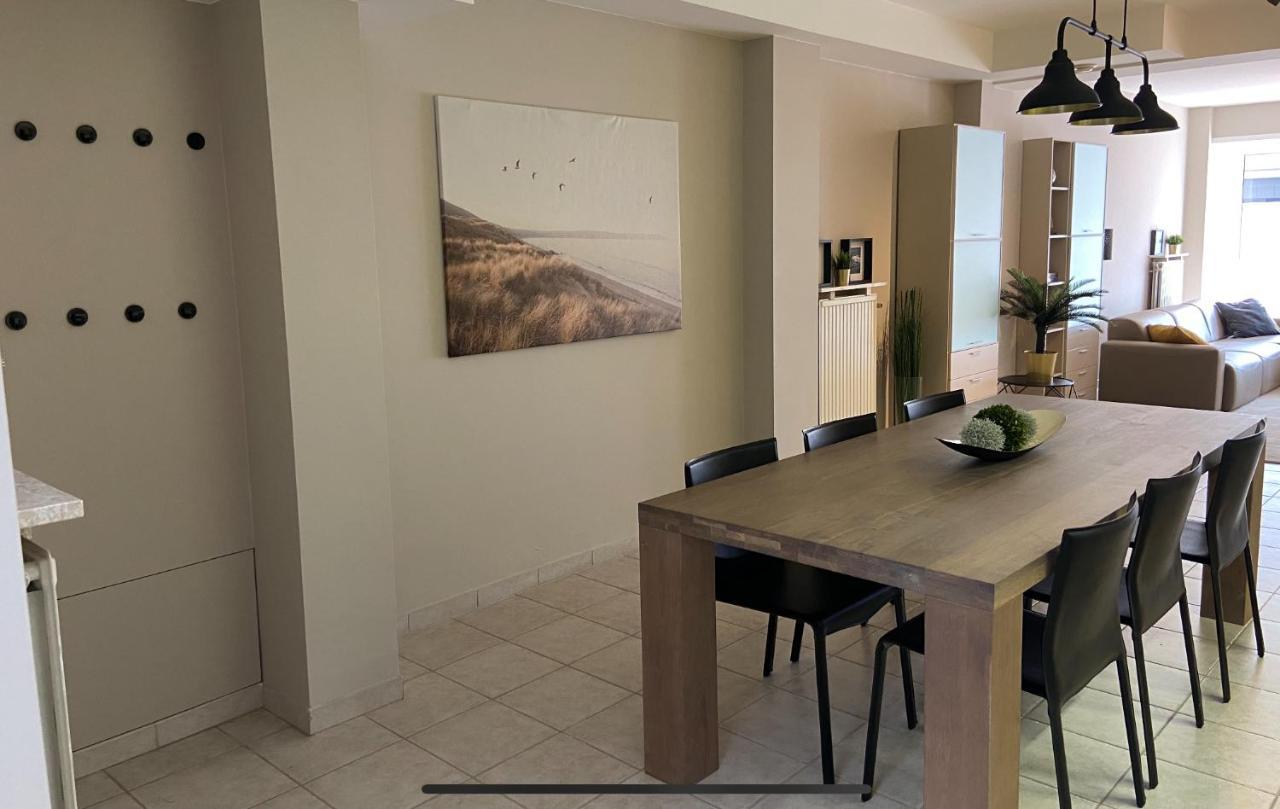 Familie Appartement Hartje Knokke Met Optie Parking Bagian luar foto